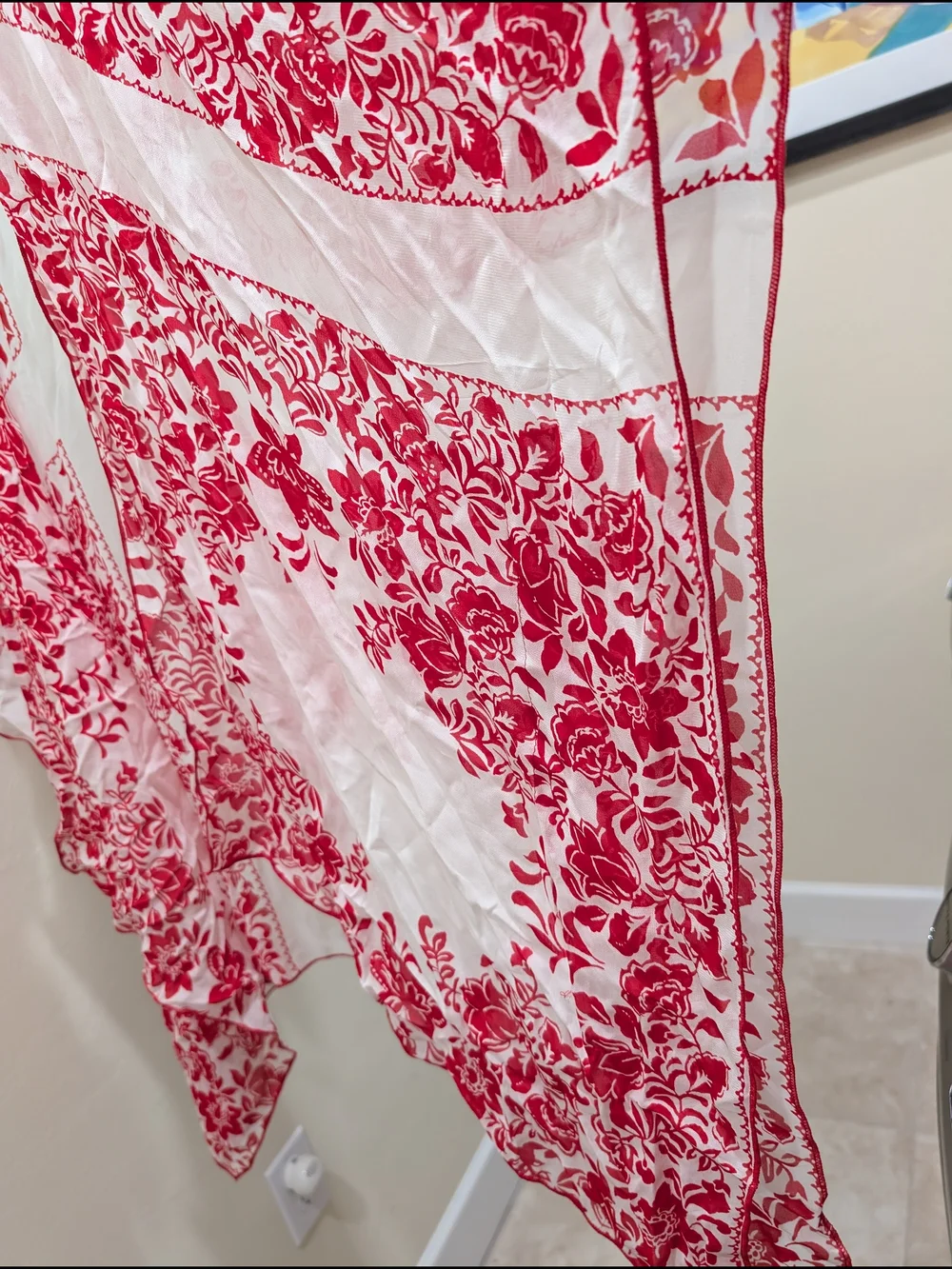 Karen Kane S/M Red and White Floral Kimono